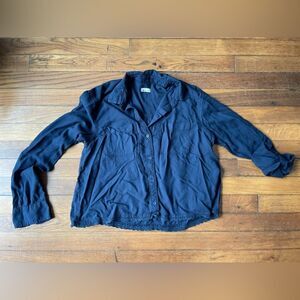 Small blue Hollister button down crop blouse with crochet detail